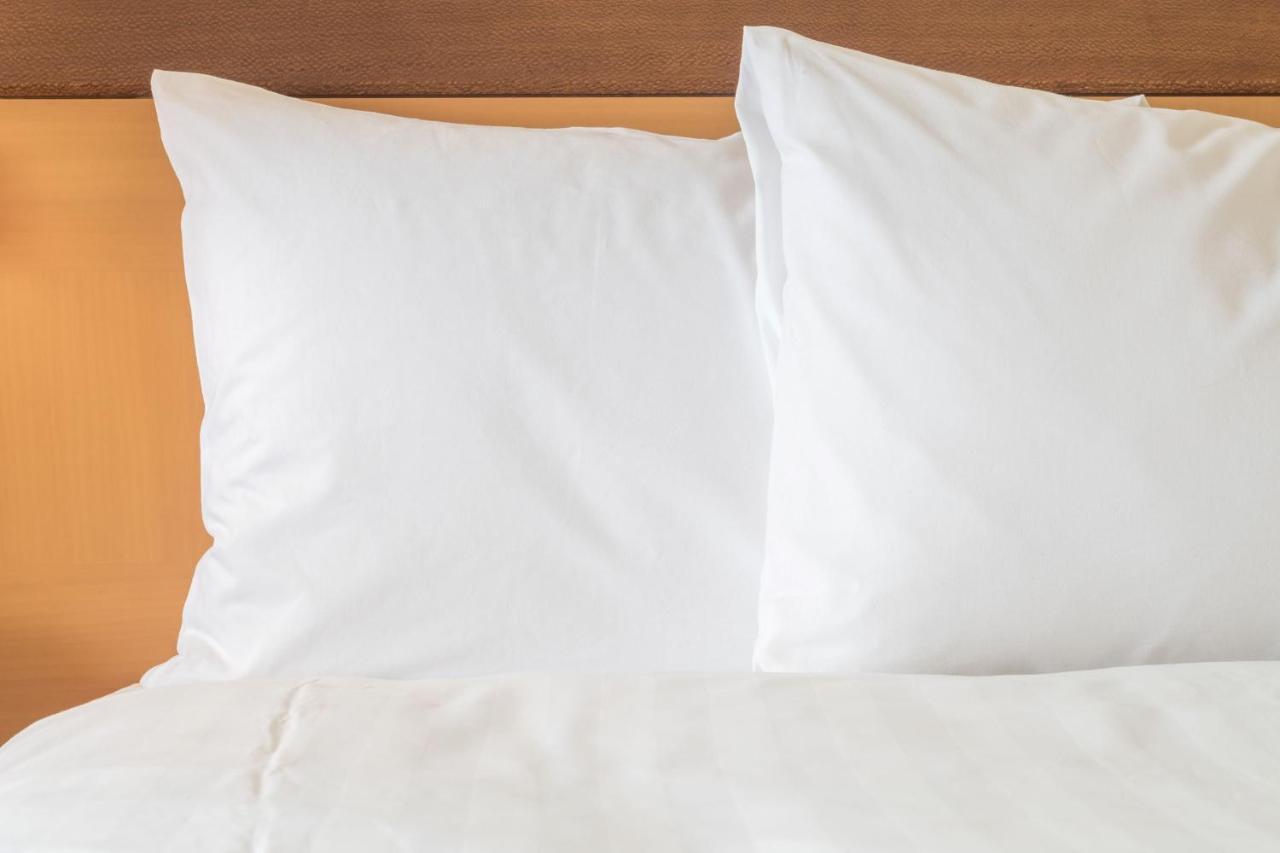 Holiday Inn Express And Suites Beeville By Ihg Bagian luar foto