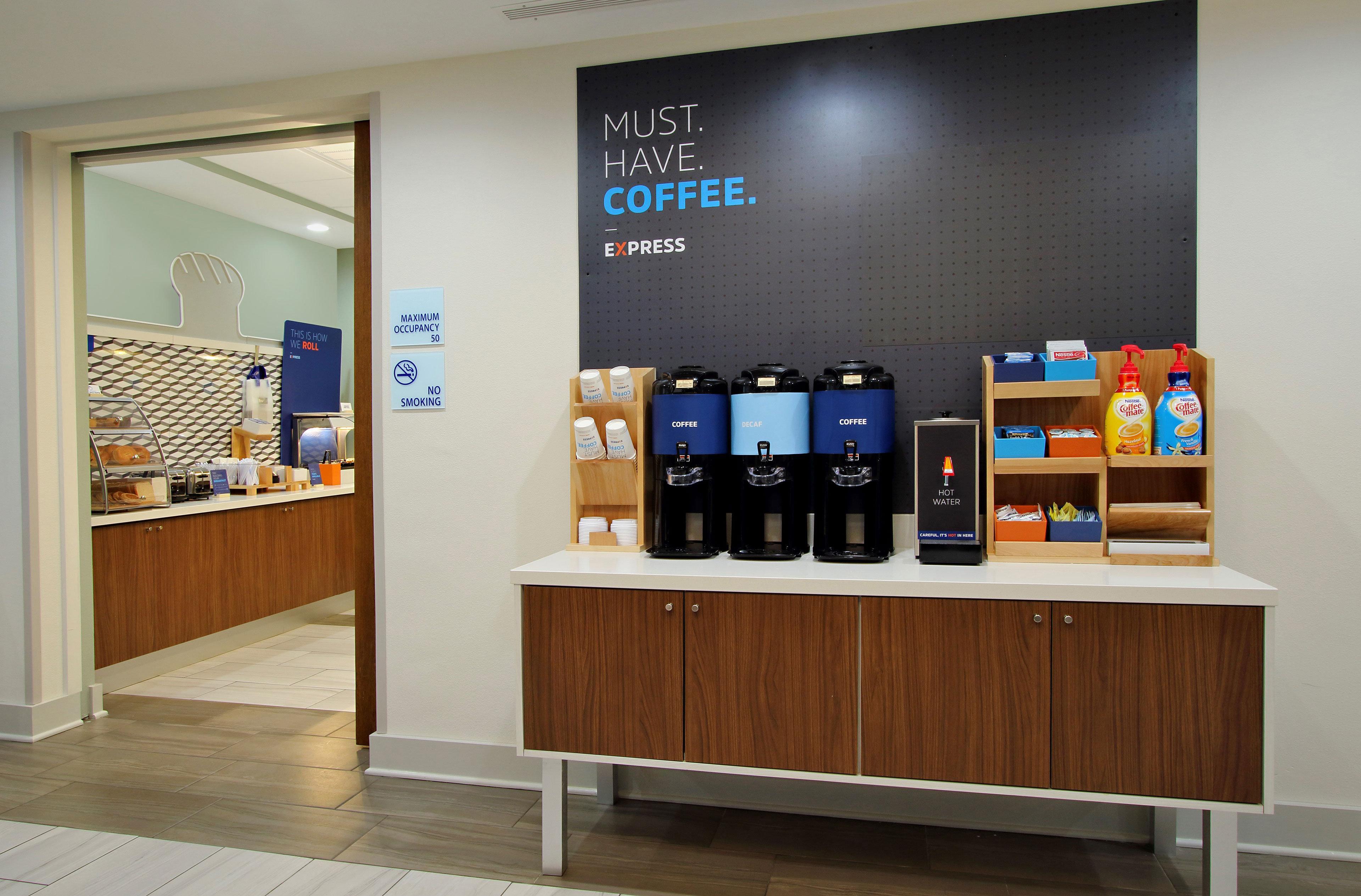 Holiday Inn Express And Suites Beeville By Ihg Bagian luar foto