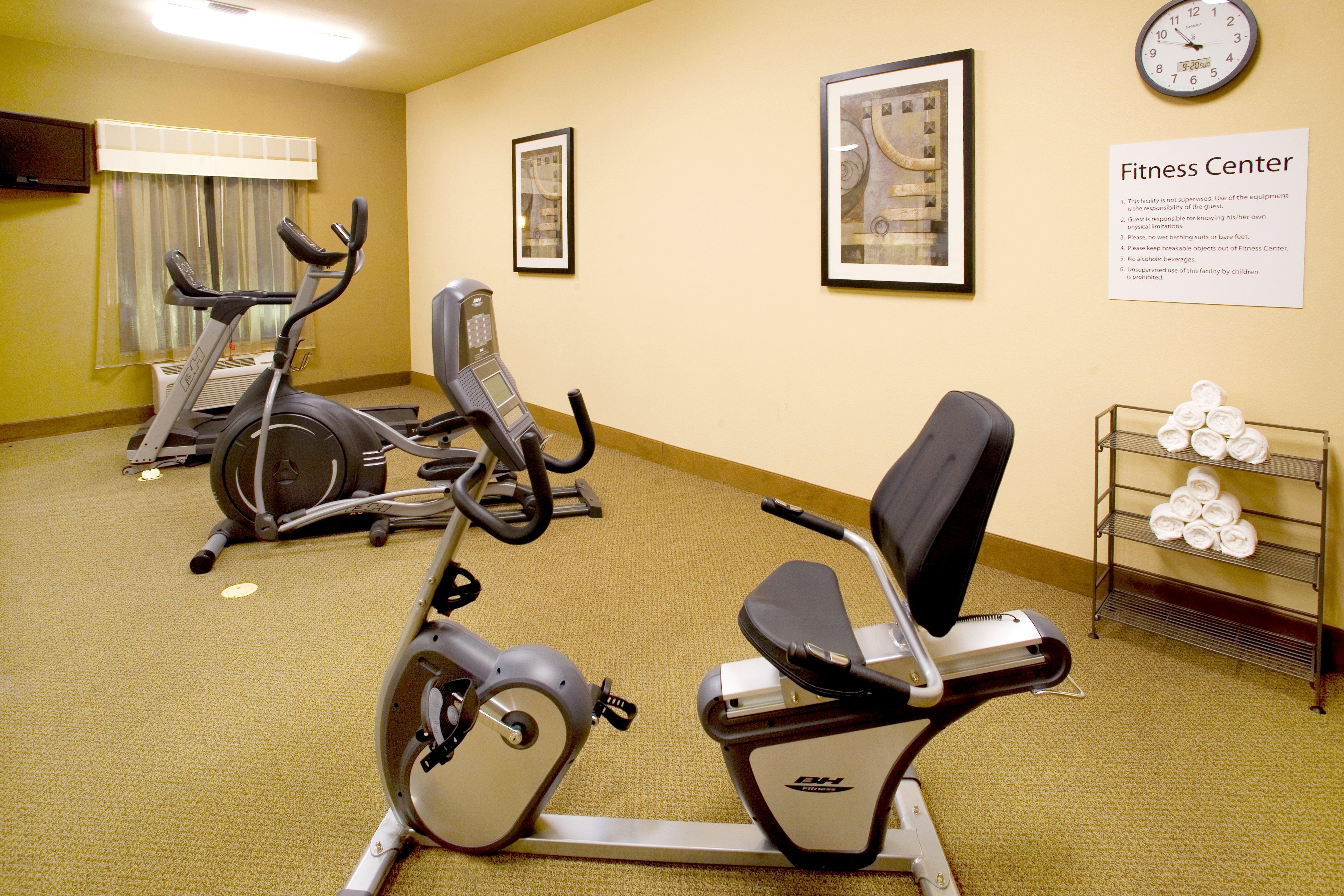 Holiday Inn Express And Suites Beeville By Ihg Bagian luar foto